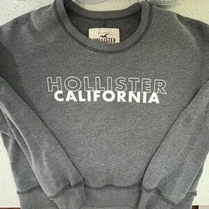 Hollister California Grey Sweater Sweatshirt Cropped